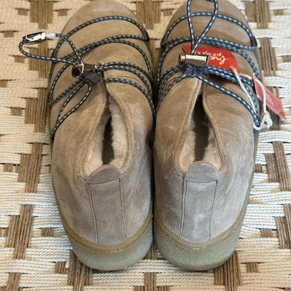 Snowdrop Micro Genuine Shearling Boot NWT - Picture 3 of 4